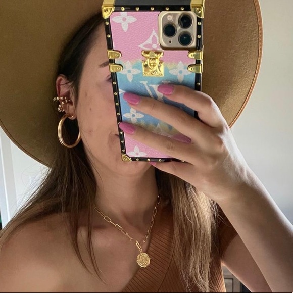 The Styled Collection Pisa Ear Cuffs - Picture 4 of 4